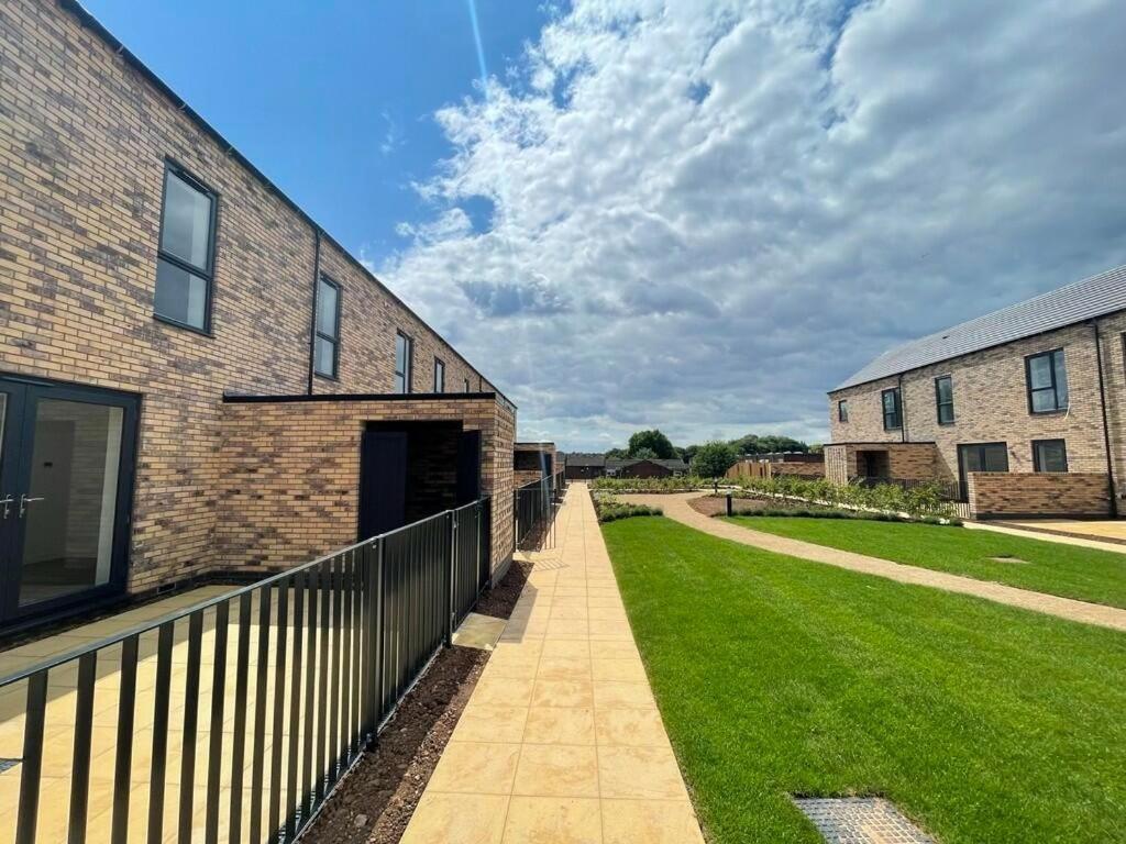 Contemporary Double Ensuite Room Birmingham Exterior foto